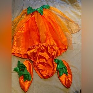 Pumpkin Costume - Toddler Size 1-2T with Matching Booties and Bloomer